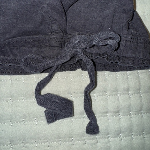 One 5 One black tie bottom capris. Size medium GUC - Picture 6 of 10